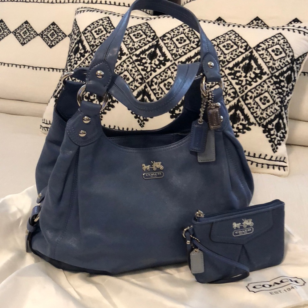 Coach Maggie Shoulder bag and Wristlet Periwinkle